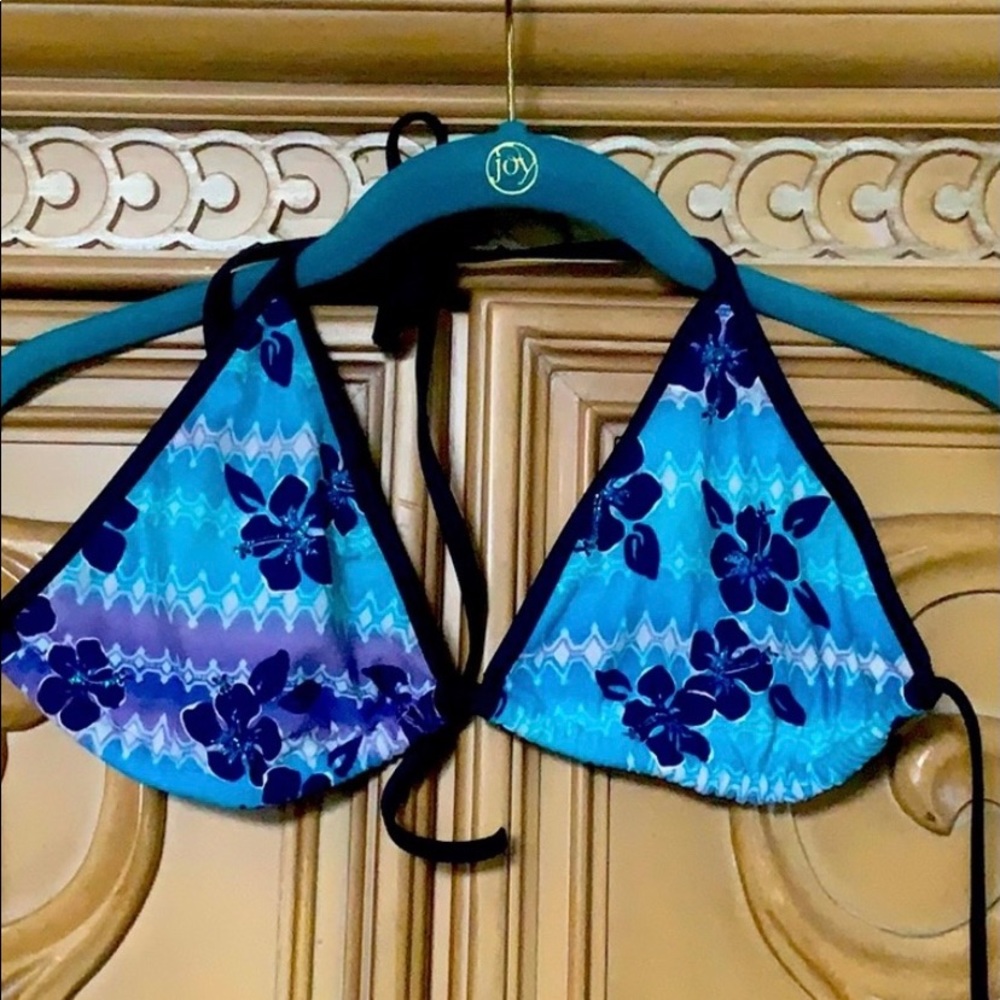 Hibiscus 🌺 triangle bikini top adjustable strapsM